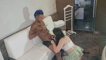 I took an 18-year-old stranger to have sex at the hotel for the first time