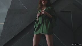 Green Over Red - Alice Mido