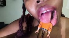 Teenies affair with Giantess 1080 smaller