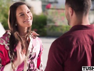 TUSHY Hot Real-Estate Pro Katrina Gives Client Anal bonus