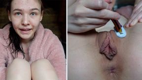 Perfect Body Skinny Teen shaving her long labia Pussy