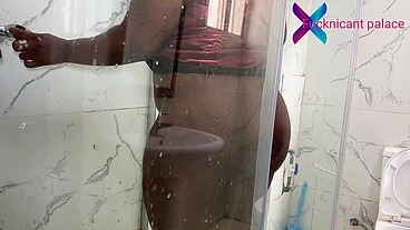 I KNOW MY STEPDAD ALWAYS WATCH ME BESIDE THE DOOR EACH TIME AM TAKING MY SHOWER AND I LET HIM FUCK ME THIS TIME AND I SQUIRT FOR HIM.FULL VIDEO