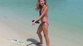 Sex-starved chick with small tits gives her man a nice blowjob