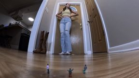 Giantess Nathalia Fulfills Your Tiny Fantasy