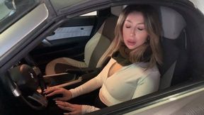 Naomi resists to her arrest