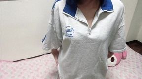 おか◯さんが仕事に出かけたら部屋でこそこそズボンの中に手をいれて、、