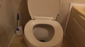 Fat Clit Rubbing with Bladder Release