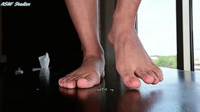 Sofia Mendez doesn't care that you accidently shrunk! - MOV