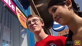 Cash for fucking - a hot chick takes it from behind for cash