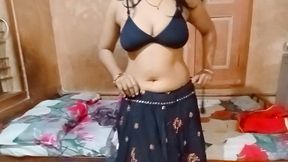 Fuck my wife she is so pretty and horny she wants big black cock