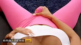 Armani Black suddenly grows a sausage, her roomy enters and now has a strenuous wish to suck it - brazzers