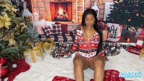 Amaya Blue masturbates by the tree before christmas
