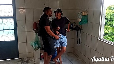 Sapatão não resiste a visita do amigo (Leo Ogro)