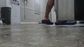 Giantess Cleaning POV 1080