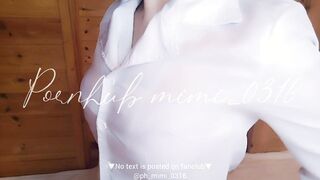 Soak and Messy!ウェットアンドメッシー。OL姿で、下着を霧吹きでくっきり見えるように濡らします...すると？