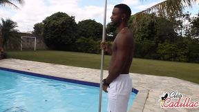 cleo cadillac... dei para o piscineiro (marlon costa) quando o corno do meu marido saiu