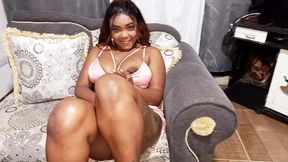 madrasta se pone cachoda para mi y quiere follar