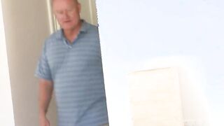 This blonde hot cant wait to start fucking