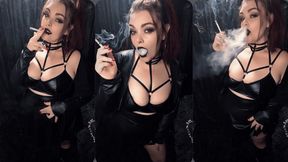 Bad girl knows you like smoking