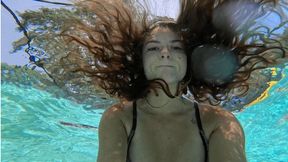 Alone at the Bottom: 4k hd