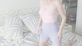 Stevie keeps sneezing on the bed - part 2