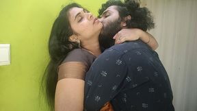 Long passionate kisses, saree lip lock romance