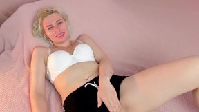 Tara Moon Private Show