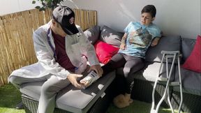 Summer Sprains her Ankle