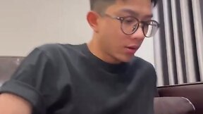 亚洲独自自慰 