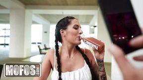 Meetin' gone wild, Charles Dera can't resist devouring Coco Bae, pure lust and hardcore fucking
