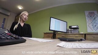 LOAN4K. Der Arme Karol Träumt Von Einem Neuen Auto. Warum Kommt
