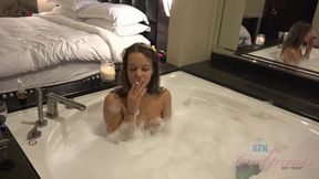 Liza Rowe acts cute and can't wait to please you