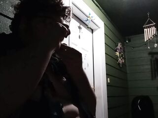 bulky ftm smokes and eats outside