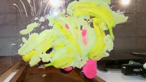 Banana underglass sock crush