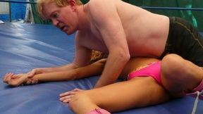 SIBLING WRESTLING - Prinzess vs Duncan