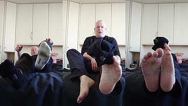 Mein Fußfetisch mit Sneaker Socken