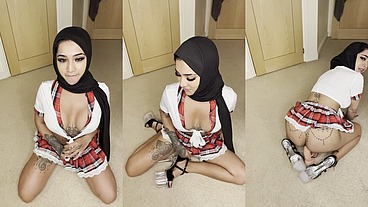 Hoejabi college girl rides bwc dildo