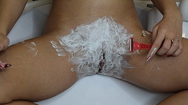 Shave your pussy with trimmer and razor with shaving foam close-up!
