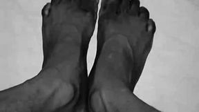 Hairy Afro Feet 03