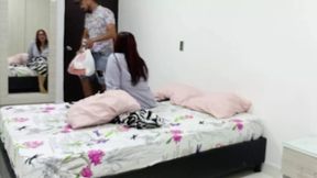 HOW RICH THIS MAN PLEASES ME WITH A SEXUAL SERVICE IN MY ROOM