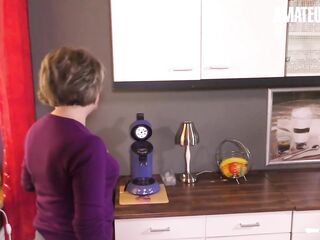 HAUSFRAUFICKEN - German Granny Lets Her Old Neighbour Screw Her Hard - AMATEUREURO