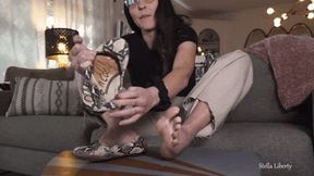 Old Snakeskin Flats for Sale - Stella Liberty Ballet Flats Foot Fetish - 4k mp4