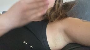 smelling my armpits