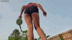 LOOPED: Short shorts & sunflowers [MP4 - 1080p]