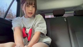 車でよだれが垂れそうなくらい気持ちいいクチュクチュオナニーしてしまいました…