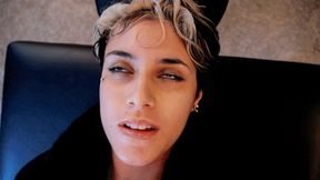 Lucy&#039;s Magic Massage 4K