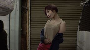 Mom-in-Law Models Like Misuzu Kawana
