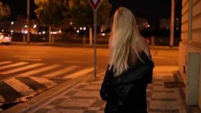 Beautiful Blonde Shows Off Walking Naked in Town