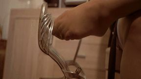My stepmoms hot days (footjob) MP4(1920*1080)HD