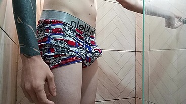 Caiu na Net hetero dotado se depilando